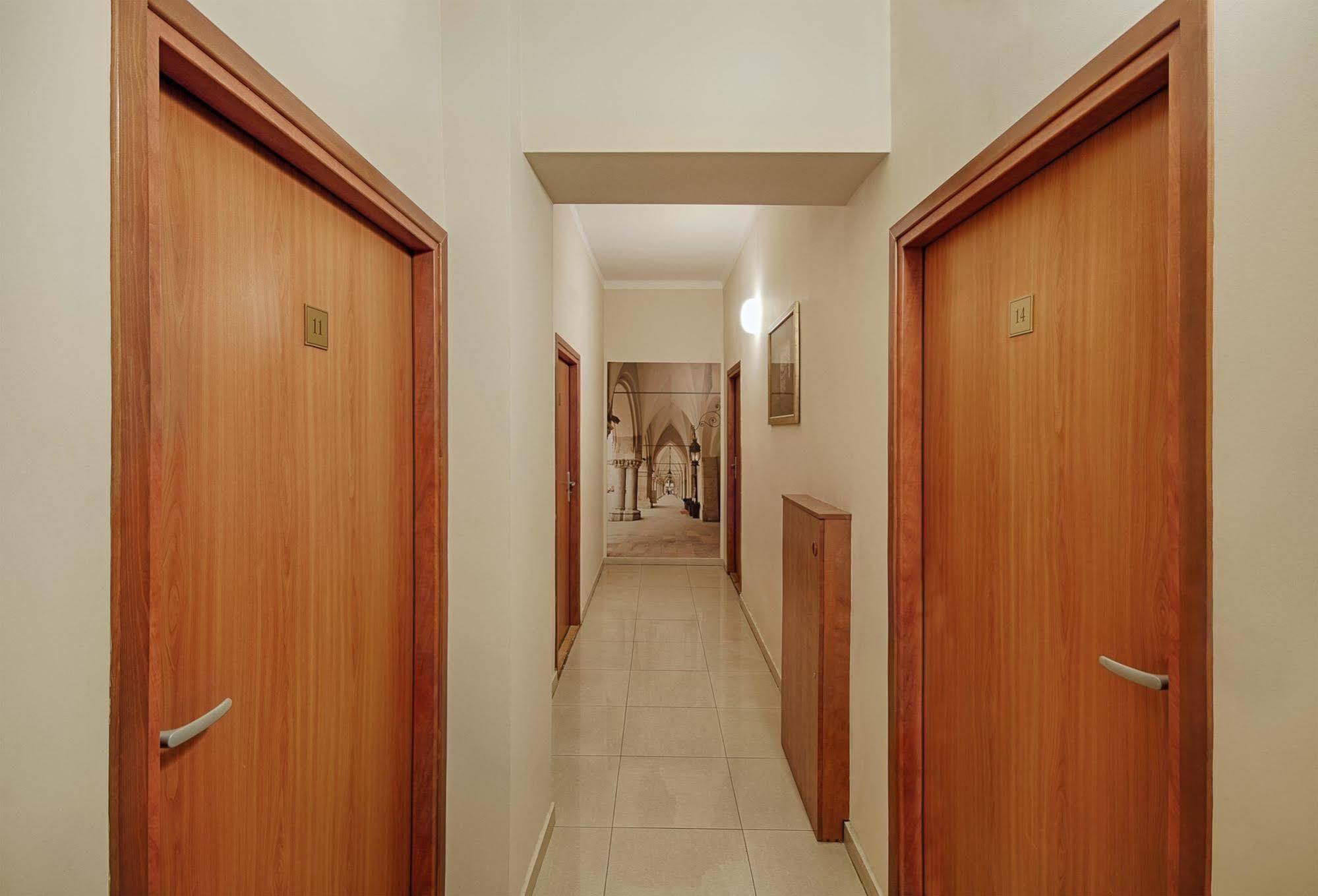 Atelier Aparthotel By Artery Hotels Cracovie Extérieur photo